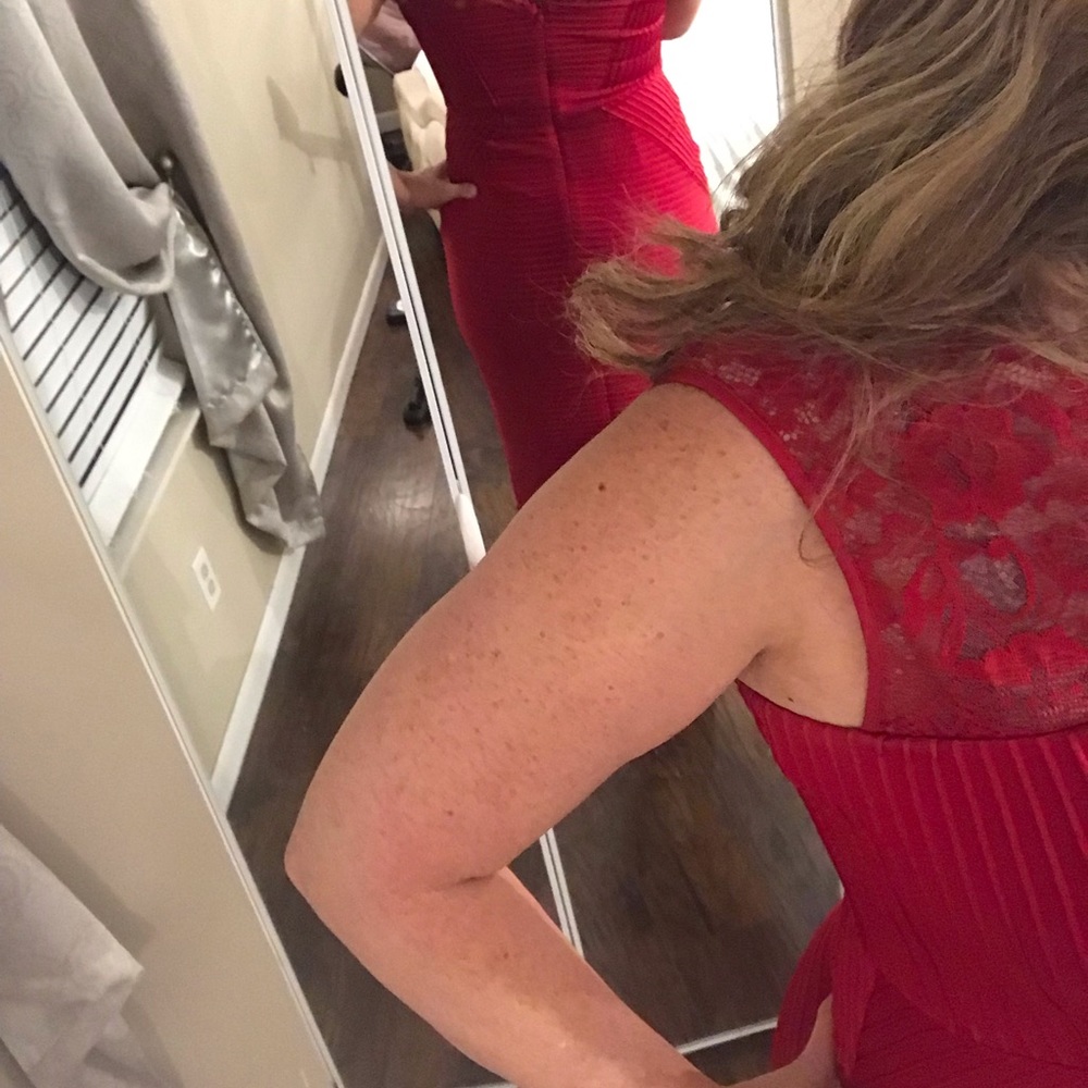 RED LONDON TIMES DRESS WITH LACE COLLAR